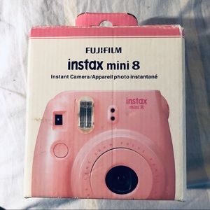 Instant camera